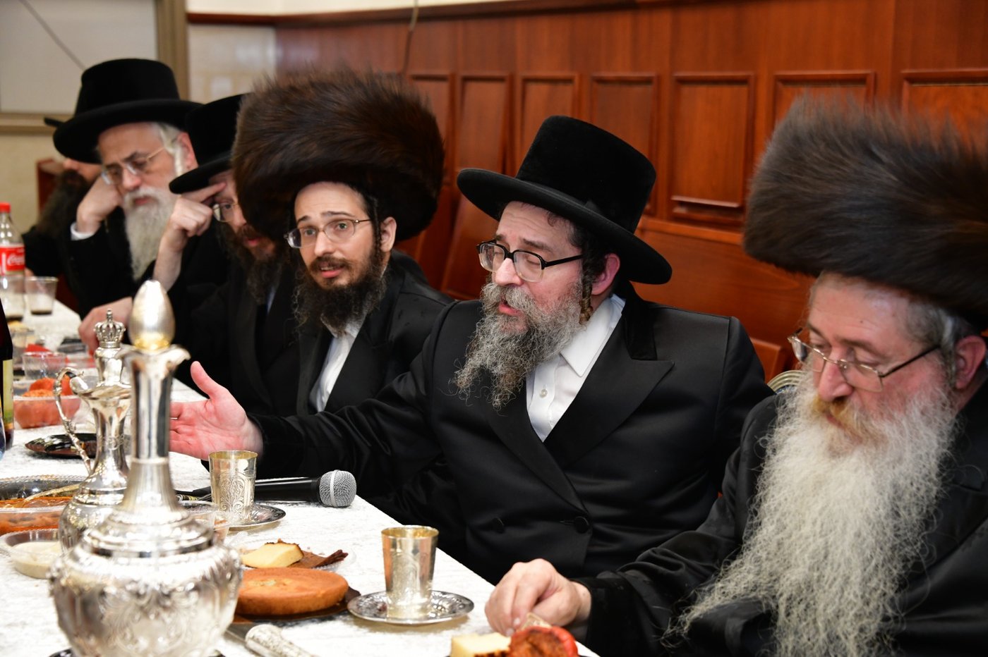 שמחת בית קרעטשניף קרית גת - אלדשטאט - קאסוב ויז'ניץ - סקולען ב"ב