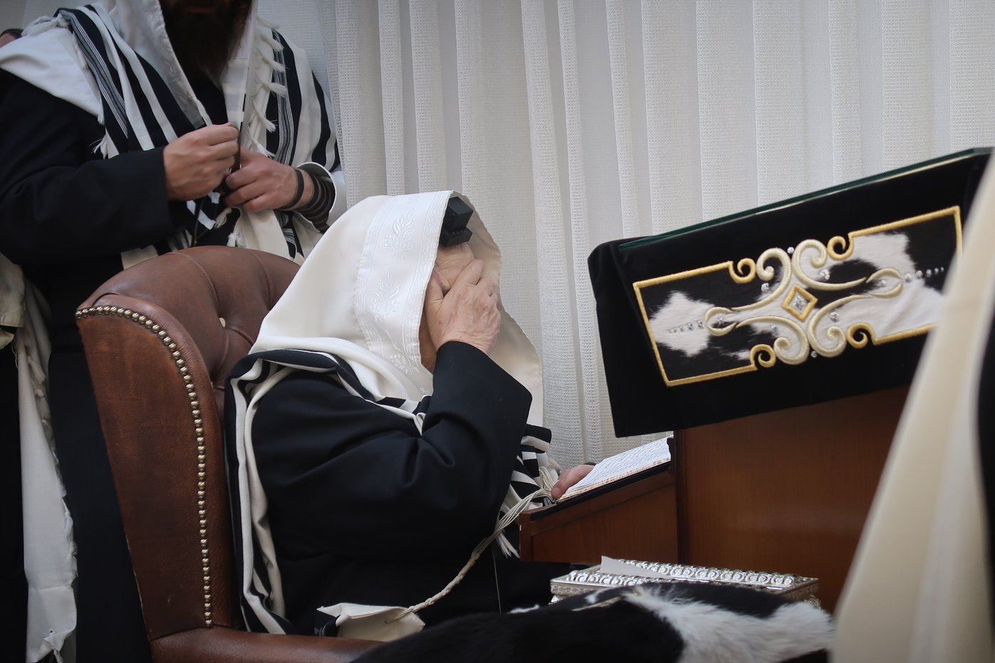 א' סליחות אצל הגה"צ רבי יעקב מאיר שכטר