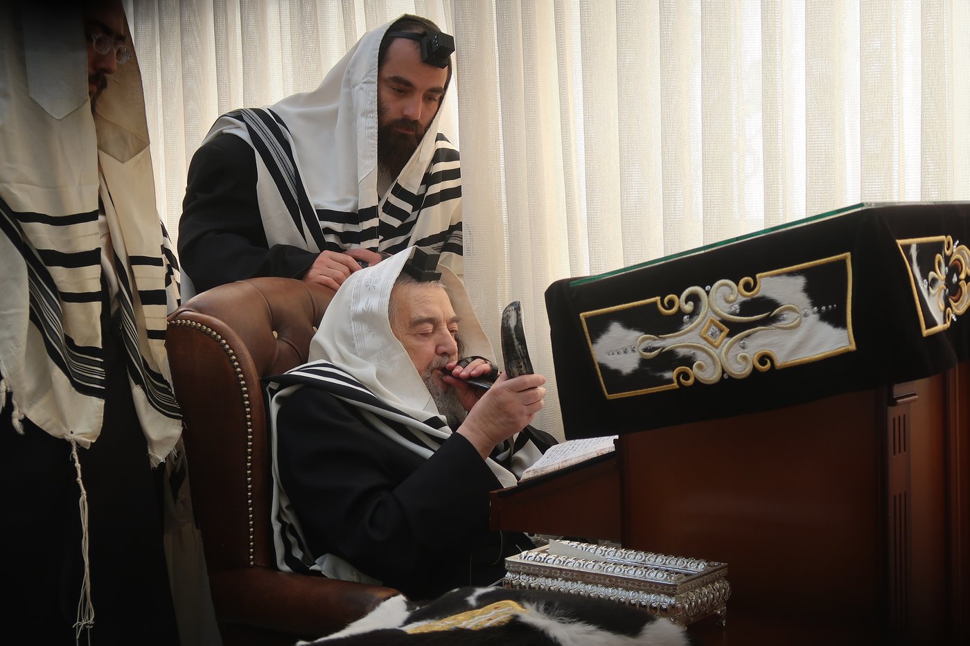 א' סליחות אצל הגה"צ רבי יעקב מאיר שכטר