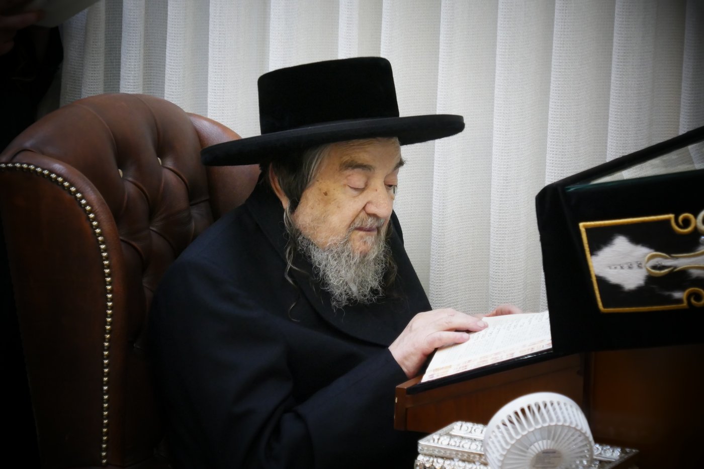 א' סליחות אצל הגה"צ רבי יעקב מאיר שכטר