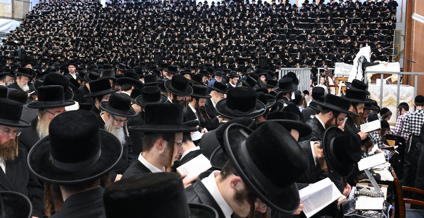 סליחות ראשונות בחצה"ק צאנז