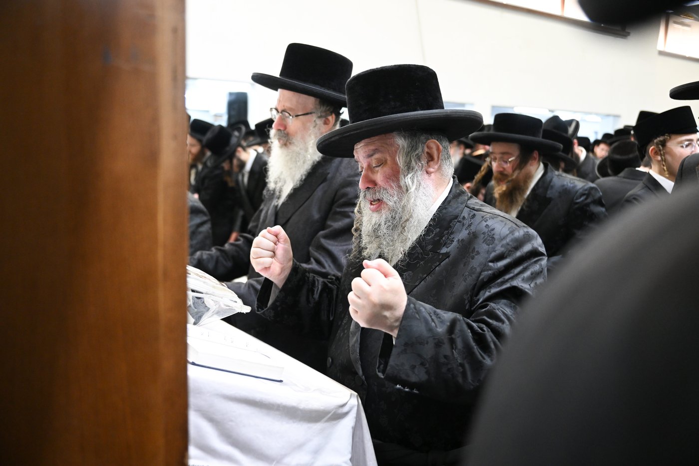 סליחות ראשונות בחצה"ק צאנז