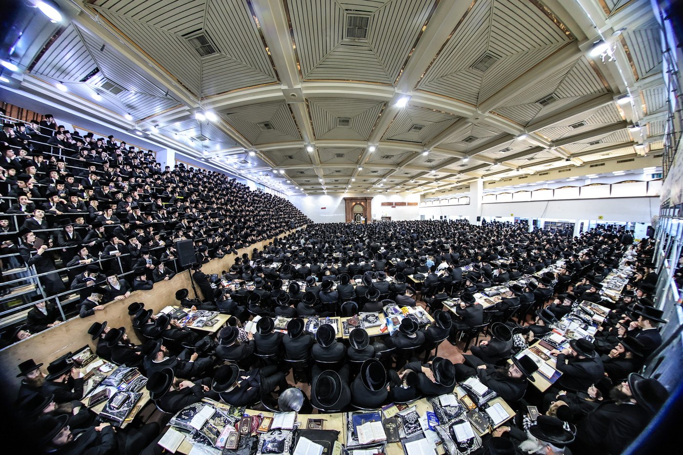 סליחות ראשונות בחצה"ק צאנז