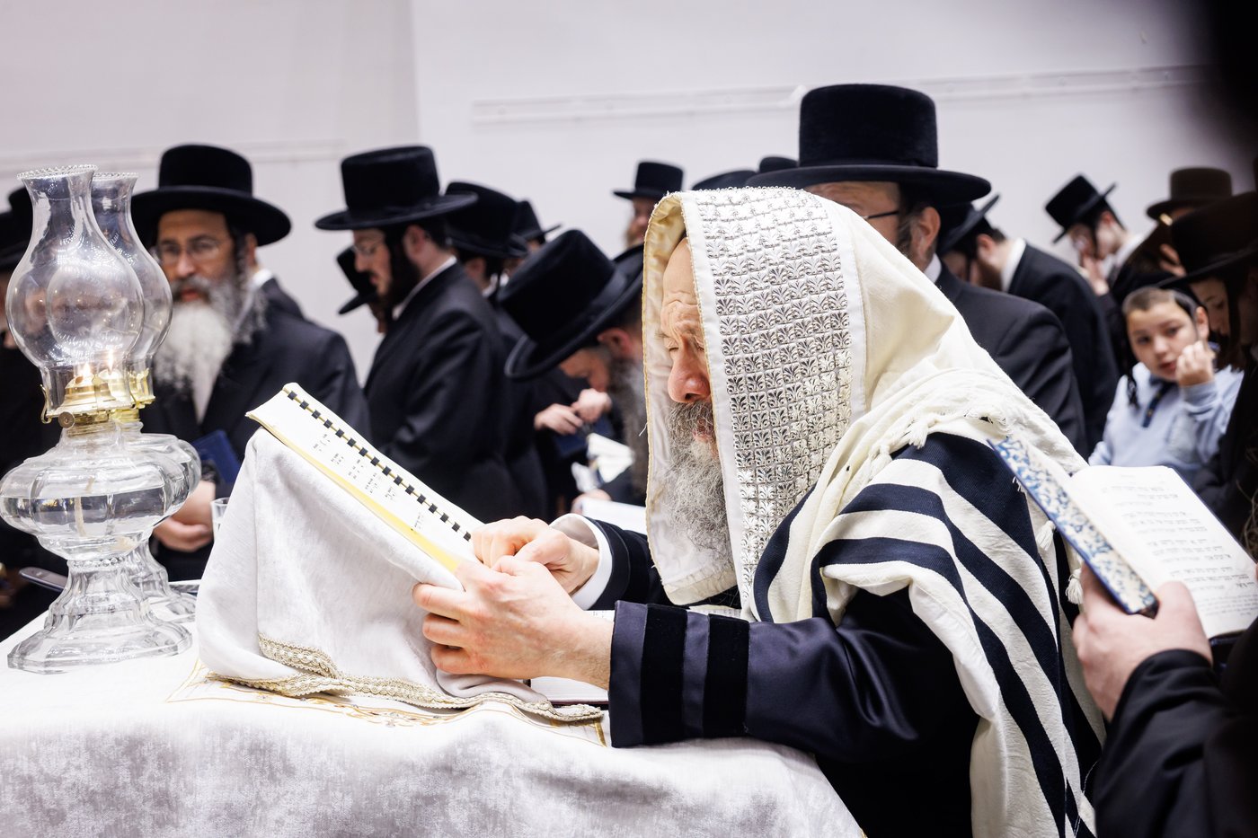 סליחות ראשונות בחצה"ק באבוב 45