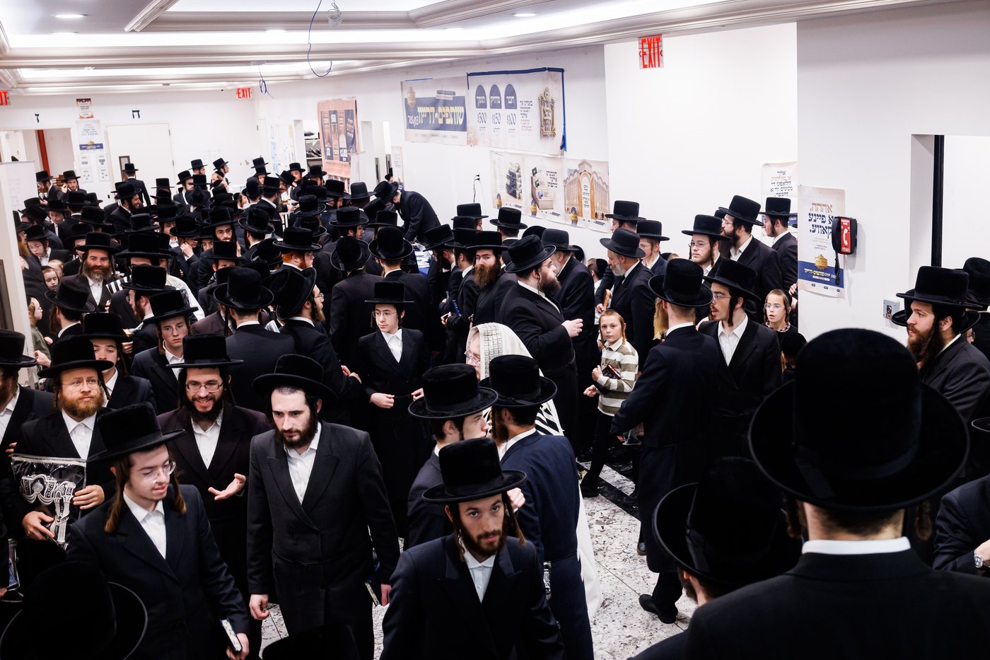 סליחות ראשונות בחצה"ק באבוב 45
