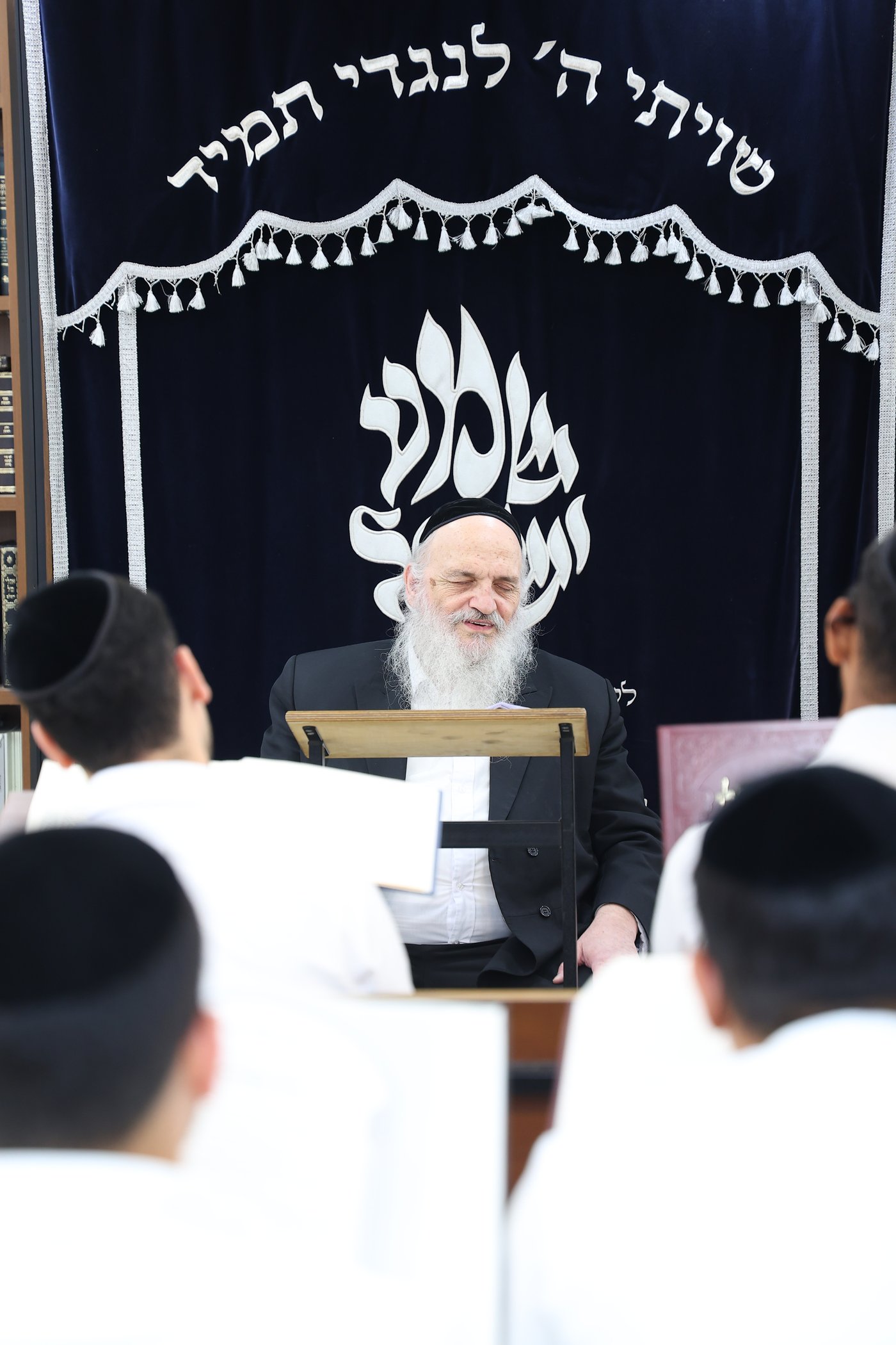 הגר"ח פינשטיין בישיבת 'אמרי חכמה' 