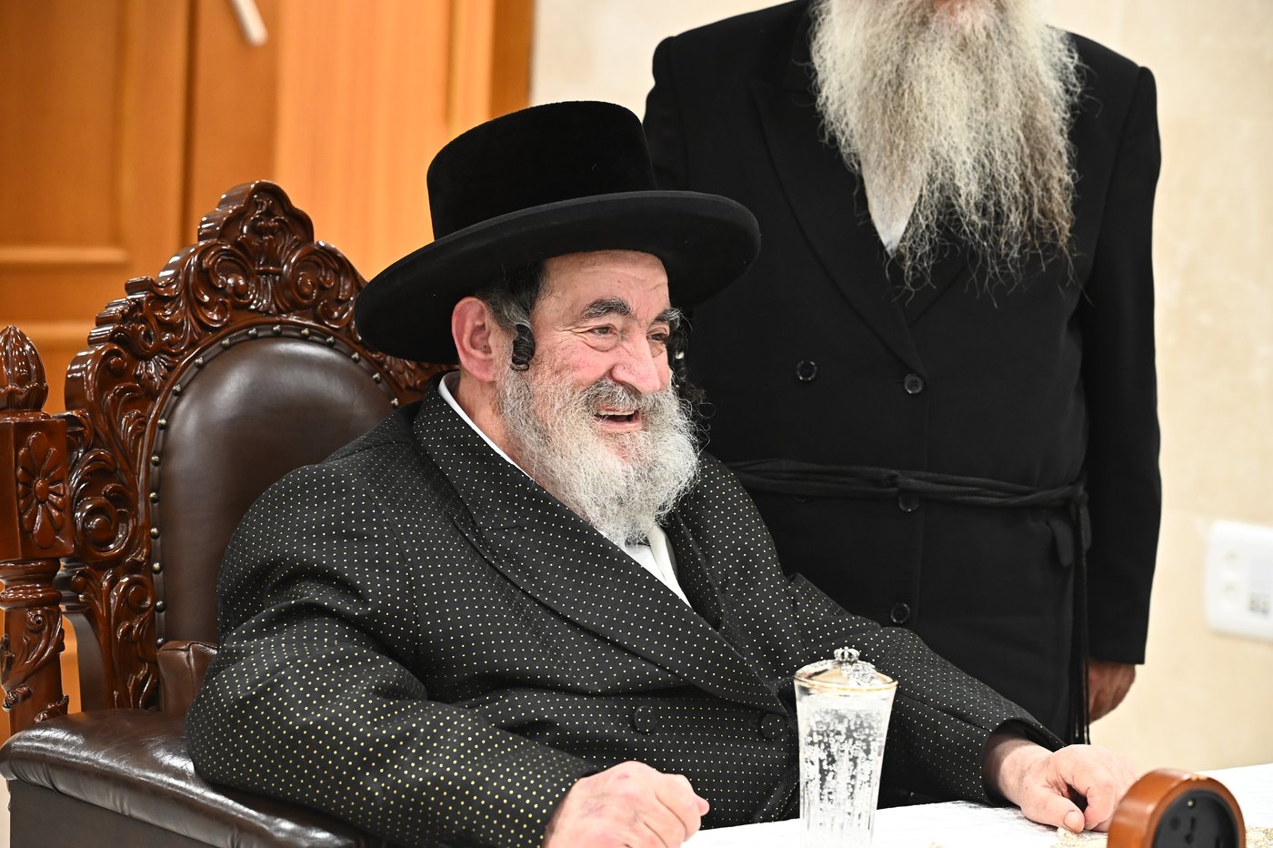 האדמו"ר מויז'ניץ בקבלת קהל