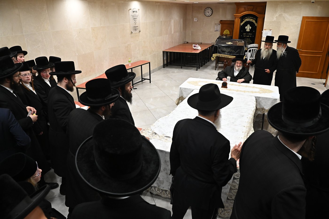 האדמו"ר מויז'ניץ בקבלת קהל