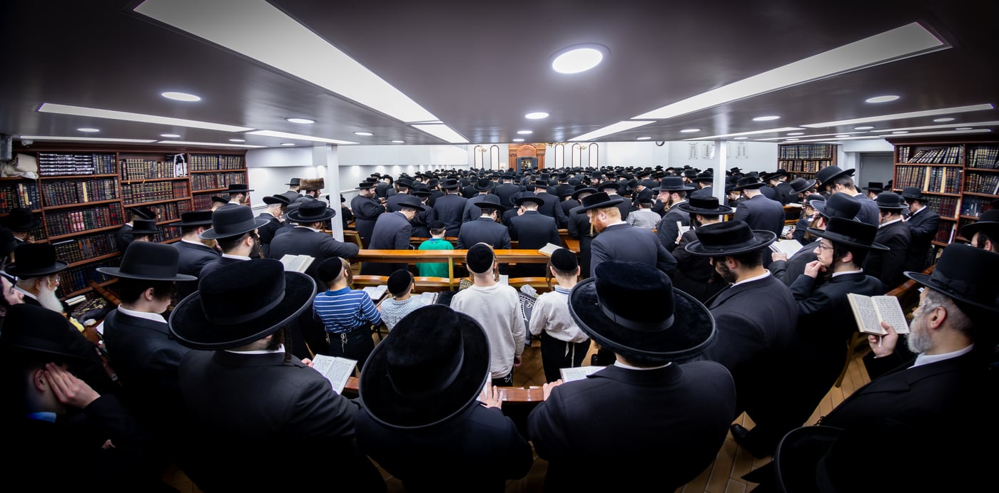 סליחות ראשונות בחצ"ק תולדות צבי ד'ספינקא