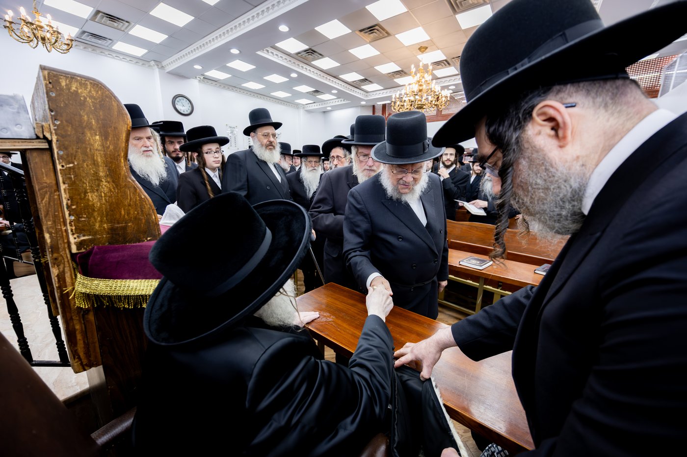 סליחות ראשונות בחצ"ק תולדות צבי ד'ספינקא