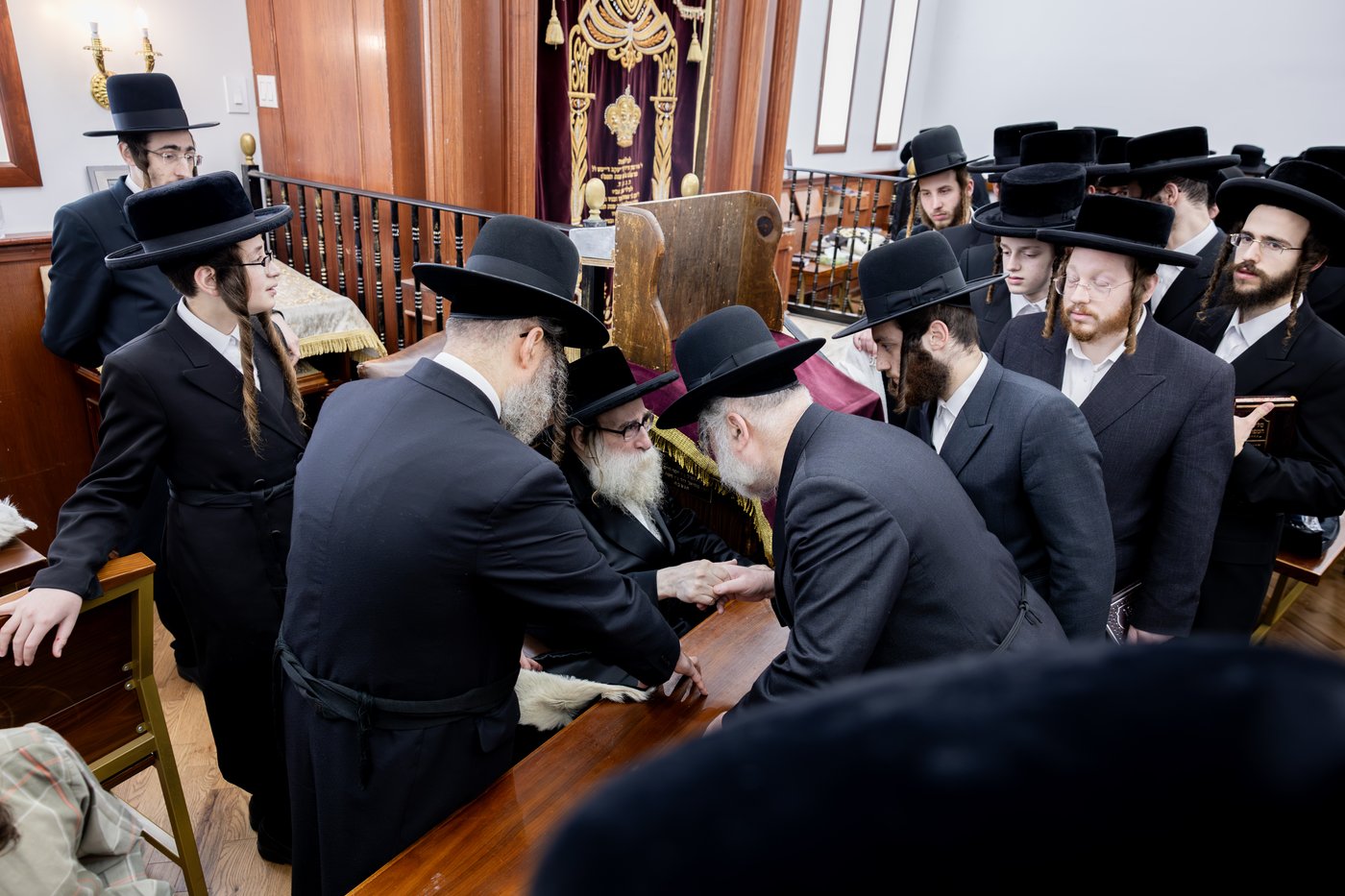 סליחות ראשונות בחצ"ק תולדות צבי ד'ספינקא