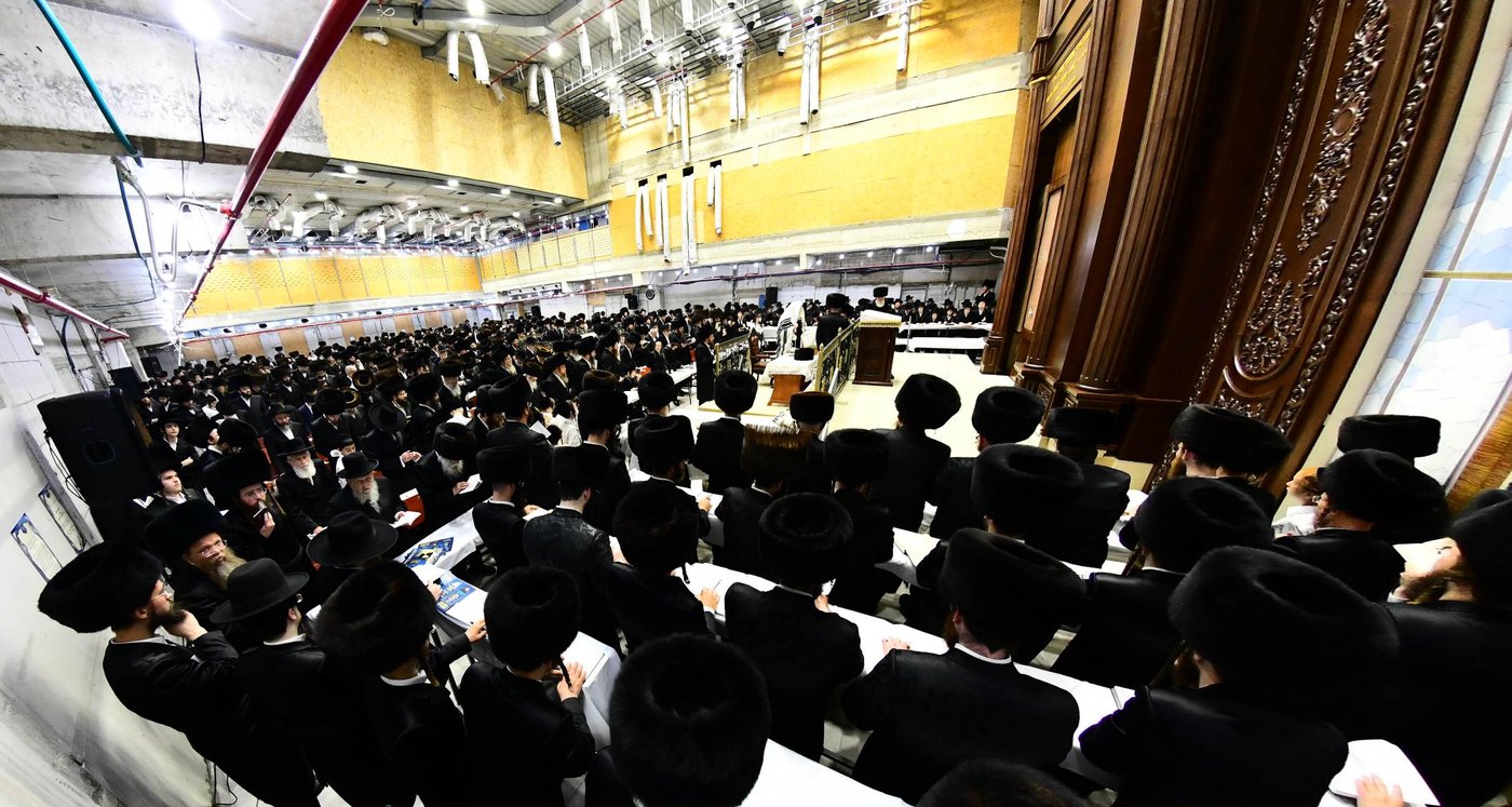 סליחות ראשונות בחצה"ק מודז'יץ