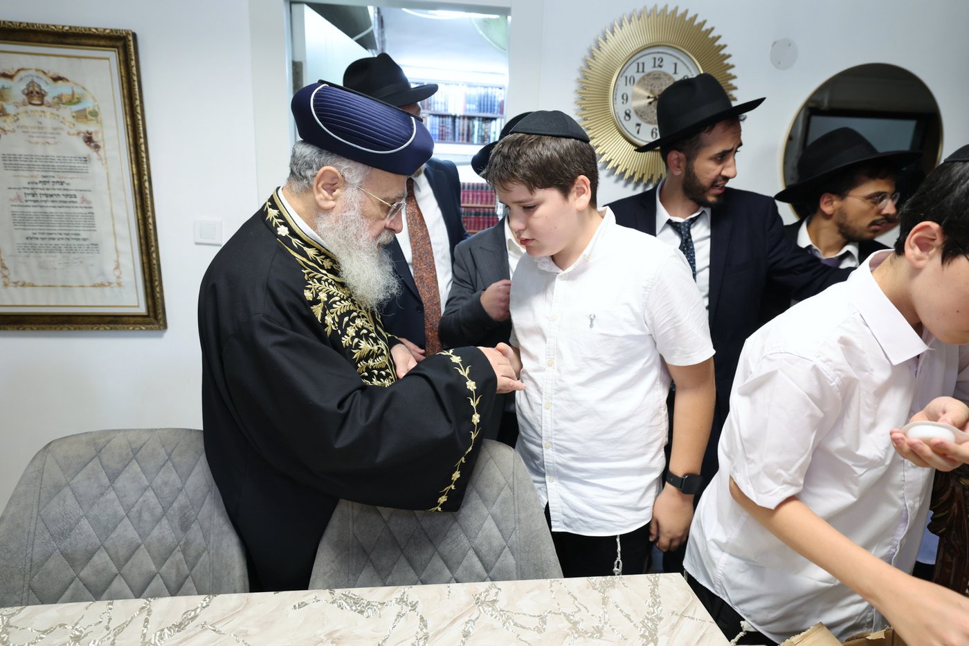 ילדי רעננה אצל הגר"י יוסף