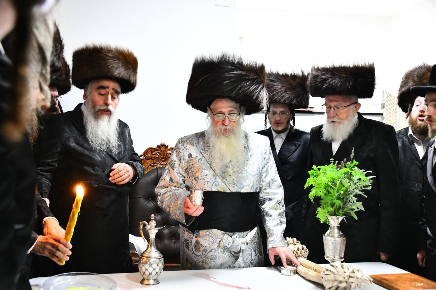 האדמו"ר מצאנז קלויזנבורג בהבדלה