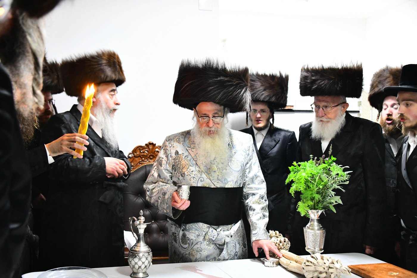 האדמו"ר מצאנז קלויזנבורג בהבדלה