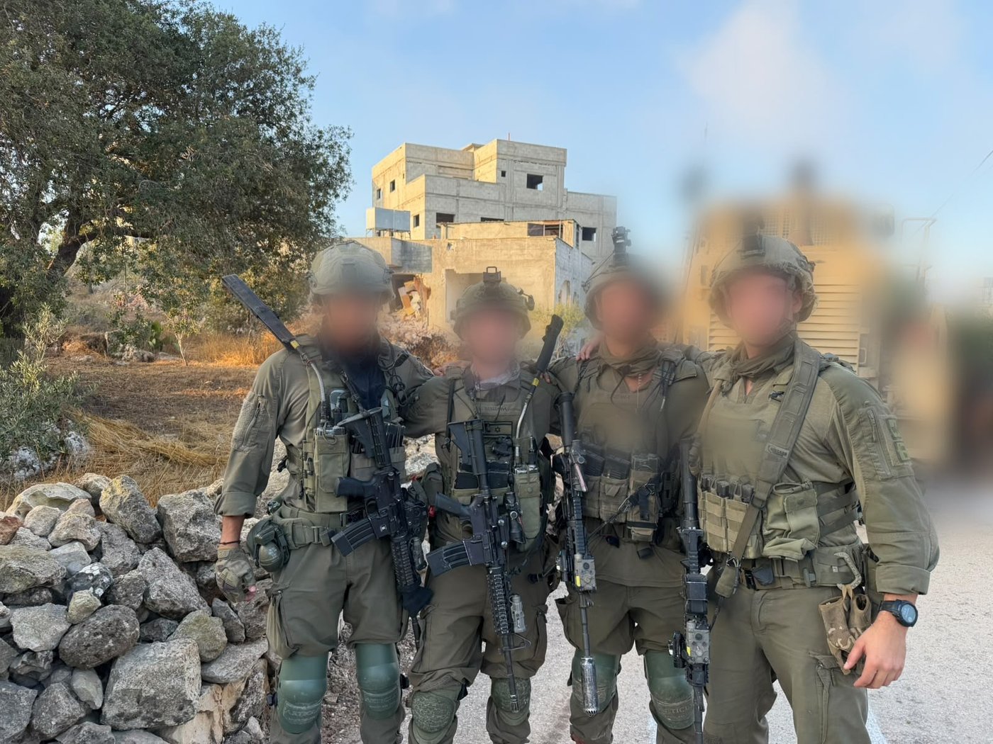 לוחמי סיירת נח”ל שפרצו למבנה