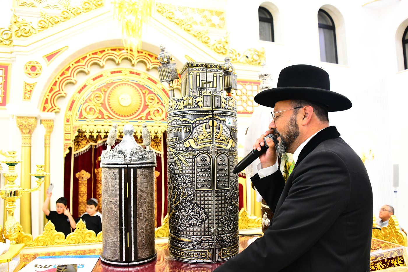מעמד הכנסת ספר התורה