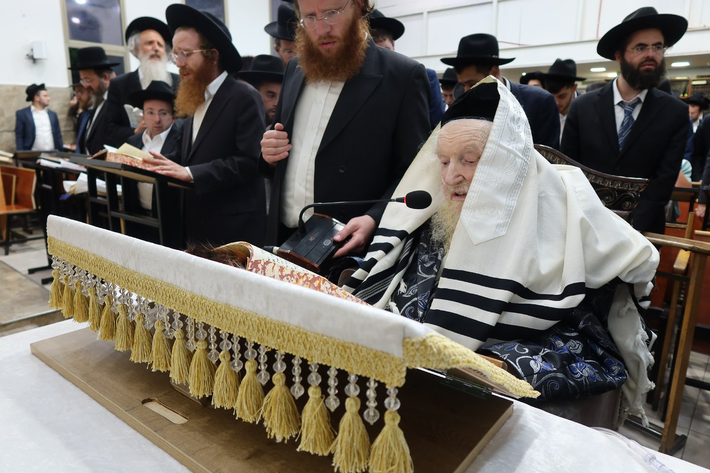 סליחות ראשונות אצל הגר"מ שטרנבוך