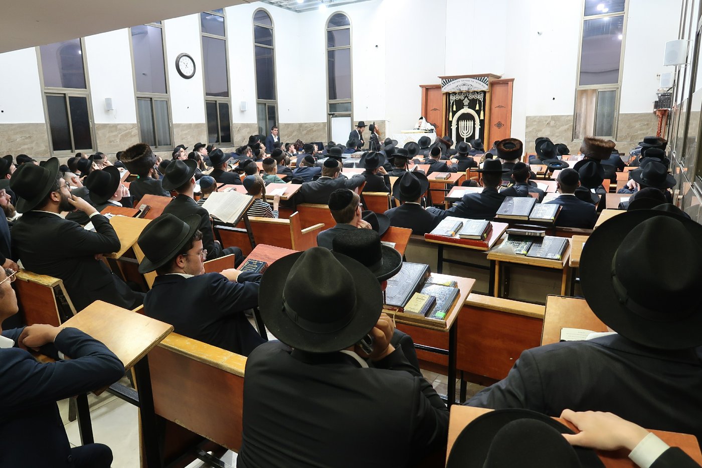סליחות ראשונות אצל הגר"מ שטרנבוך