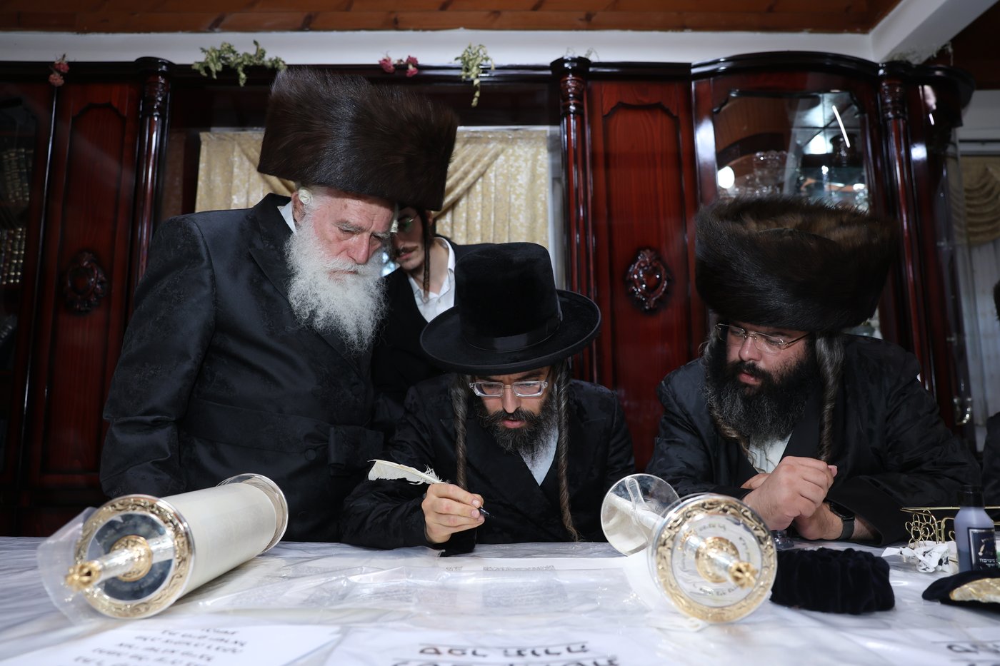 הכנסת ספר תורה במירון