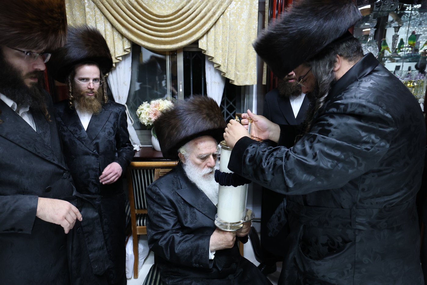 הכנסת ספר תורה במירון