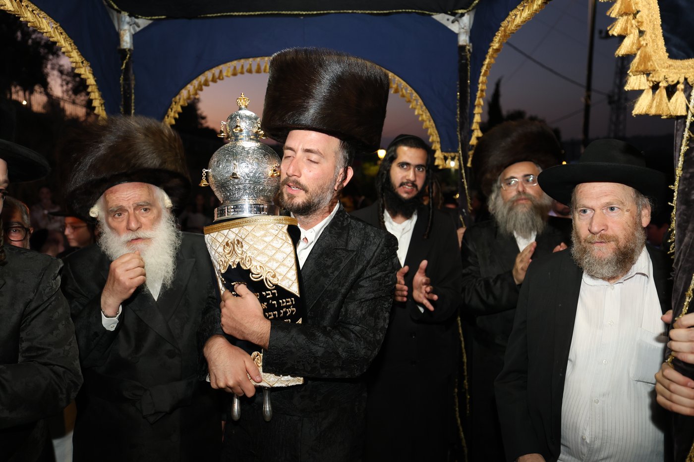 הכנסת ספר תורה במירון