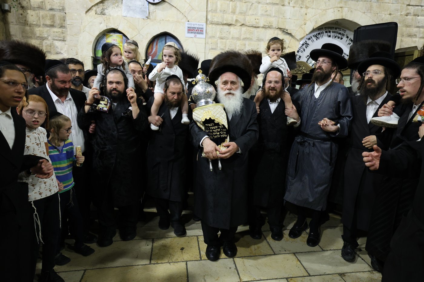 הכנסת ספר תורה במירון