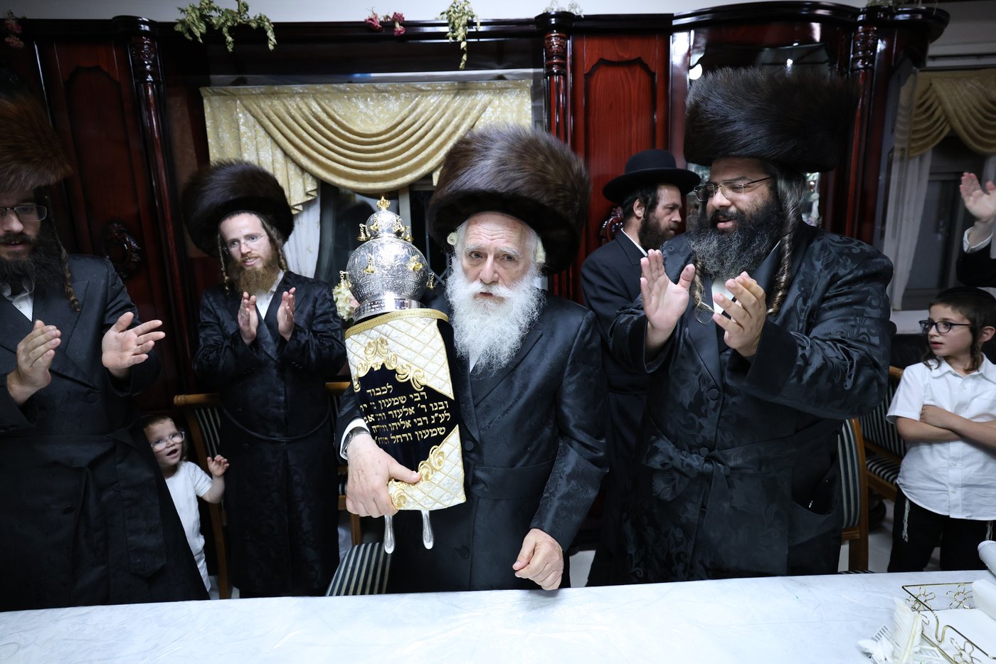 הכנסת ספר תורה במירון