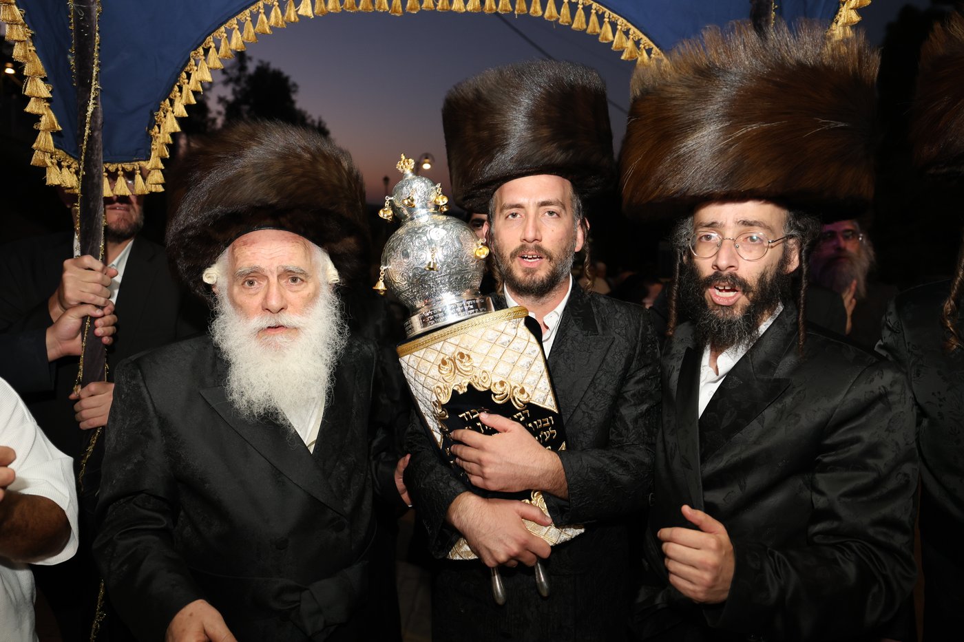 הכנסת ספר תורה במירון