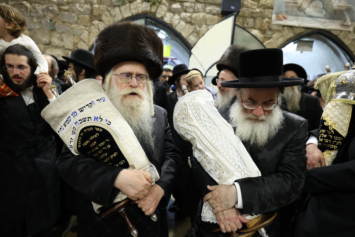 הכנסת ספר תורה במירון