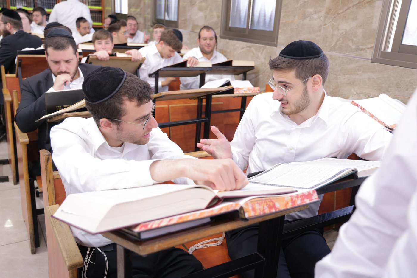 יום א' של סליחות אצל הגר"מ שטרנבוך