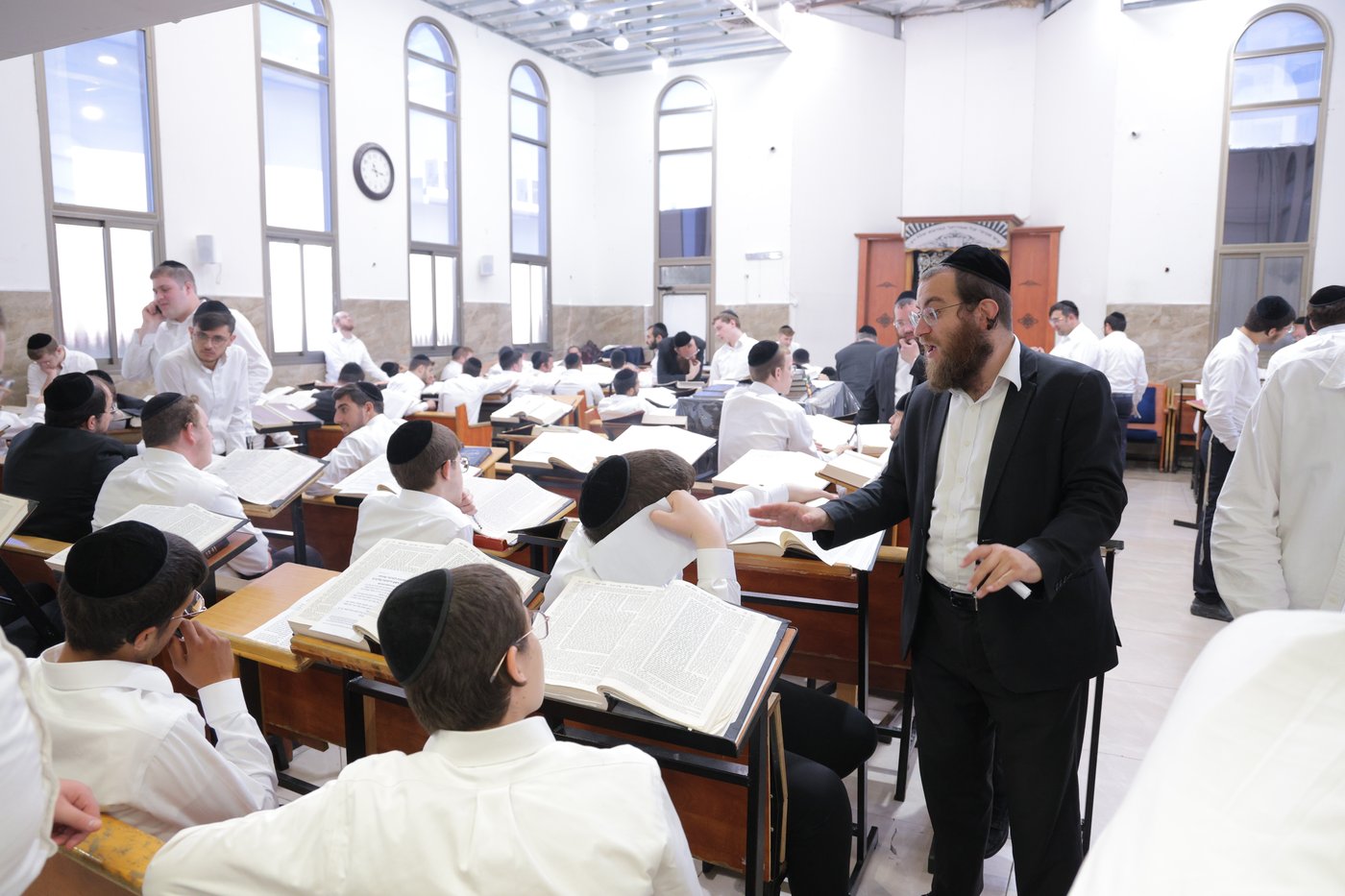 יום א' של סליחות אצל הגר"מ שטרנבוך