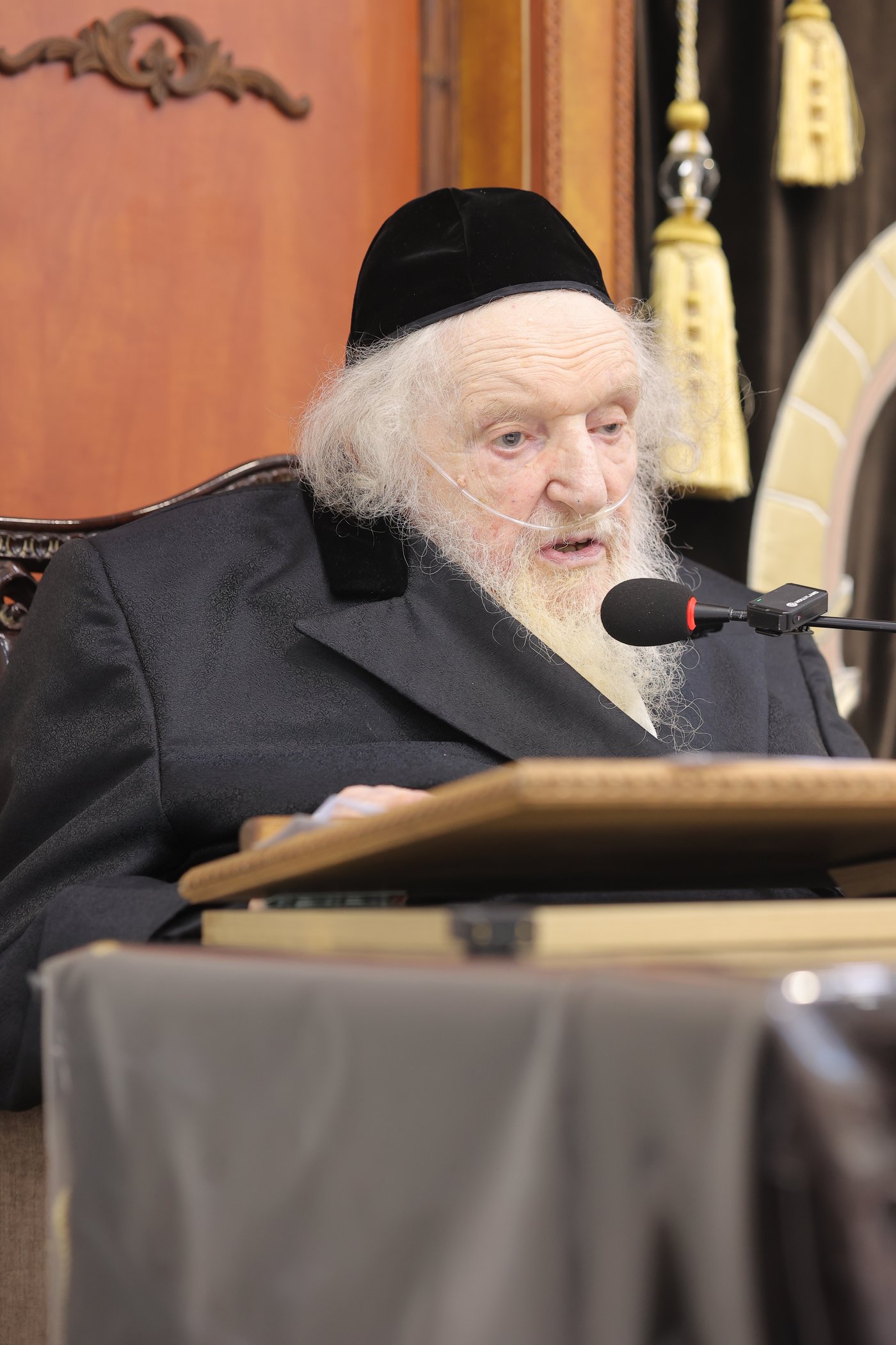 יום א' של סליחות אצל הגר"מ שטרנבוך