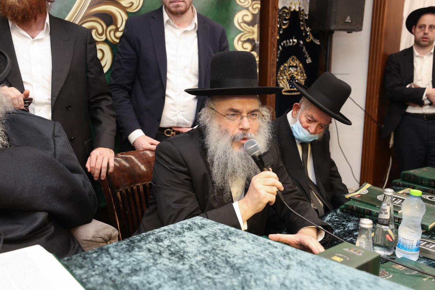 המעמד במעונו של הגר"מ שטרנבוך