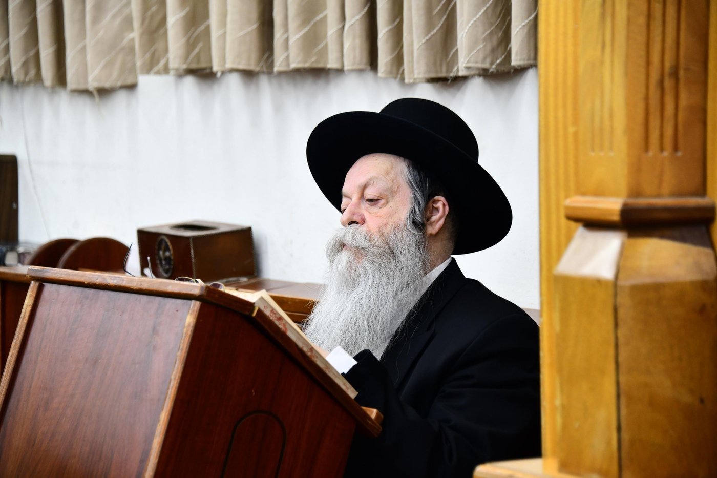 הגרי"ב שרייבר בשיחה בקריית מלך
