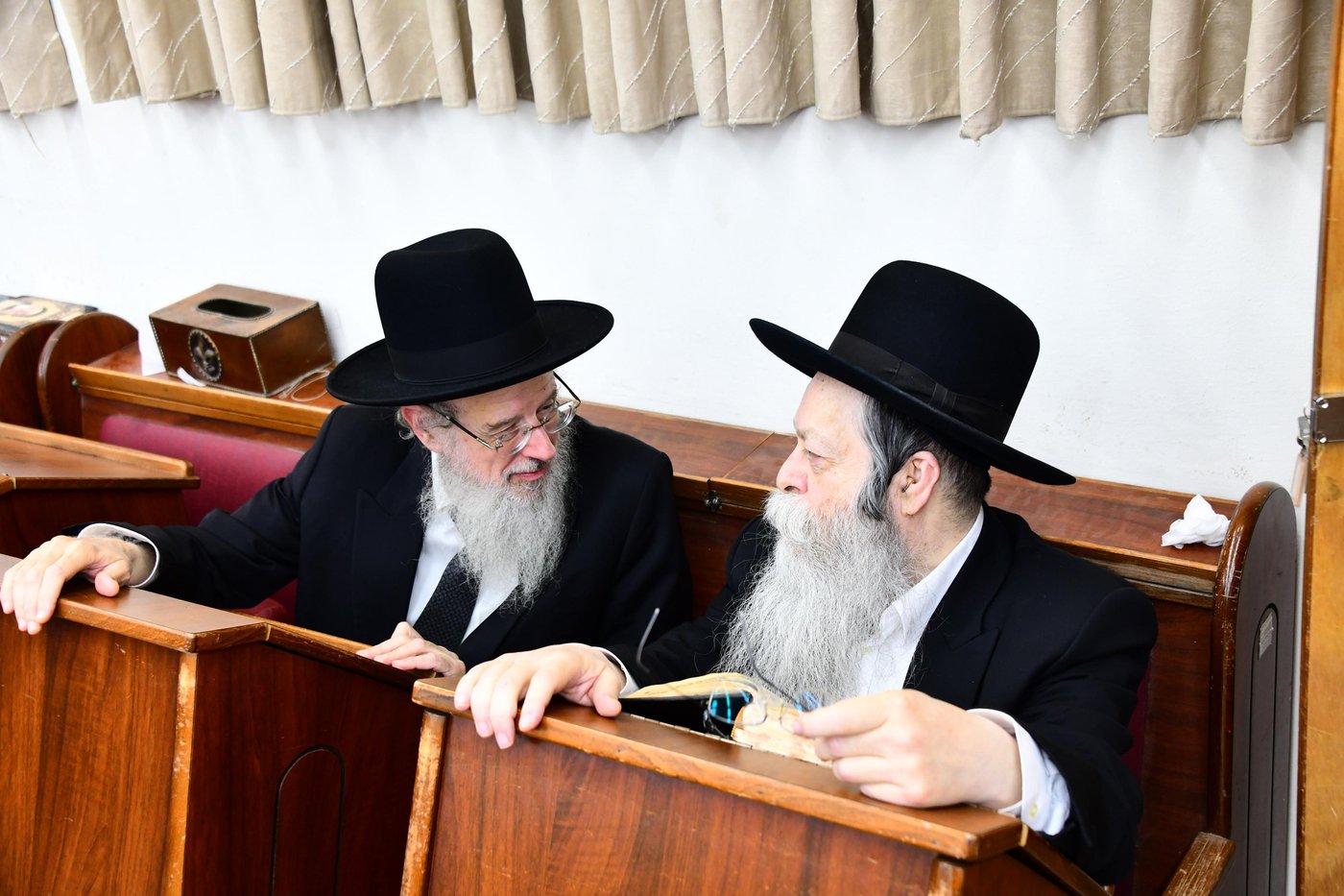 הגרי"ב שרייבר בשיחה בקריית מלך
