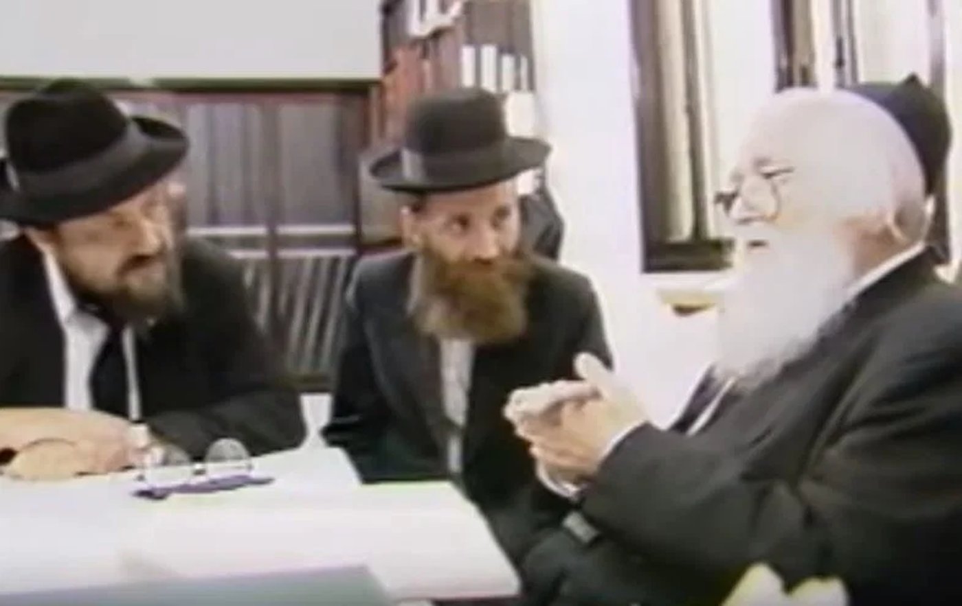 מרן הגרא"מ שך זצ"ל עם גפני ורביץ