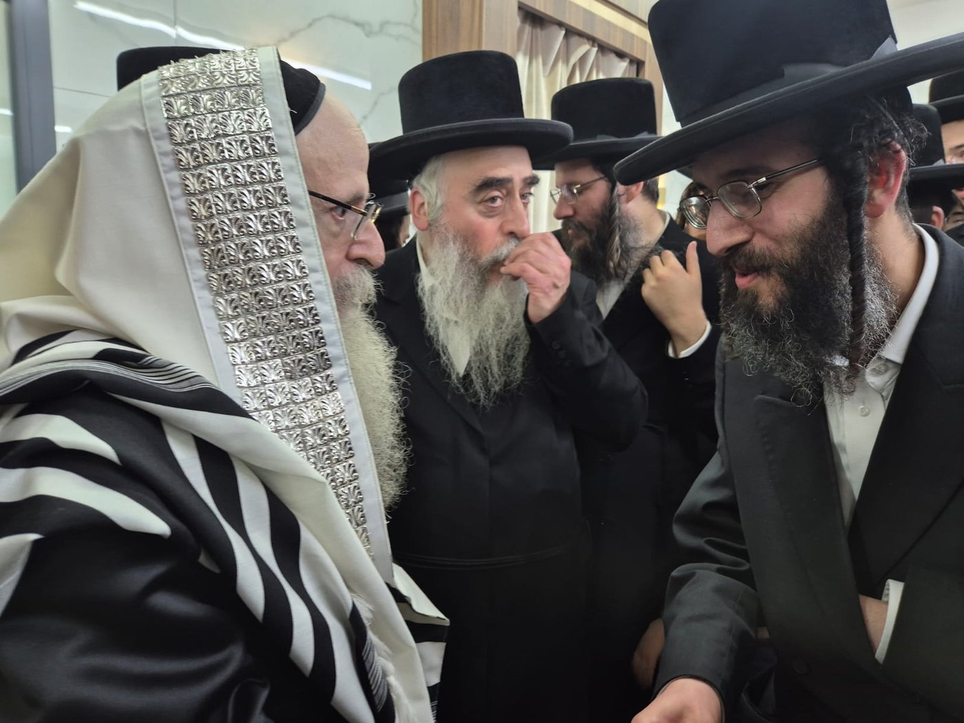 האדמו"ר מצאנז קלויזנבורג שליט"א בביקורו בארץ הקודש | צילום: באדיבות המצלם
