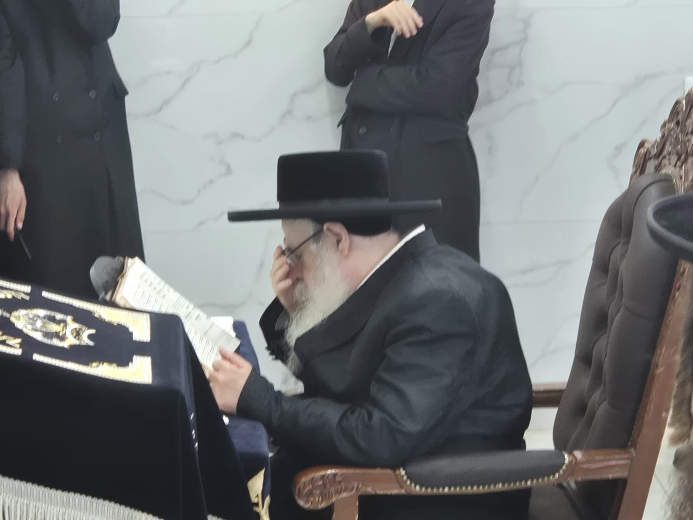 האדמו"ר מצאנז קלויזנבורג שליט"א בביקורו בארץ הקודש | צילום: באדיבות המצלם
