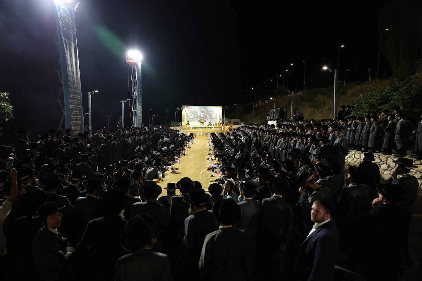 האדמו"ר מתולדות אהרן במירון