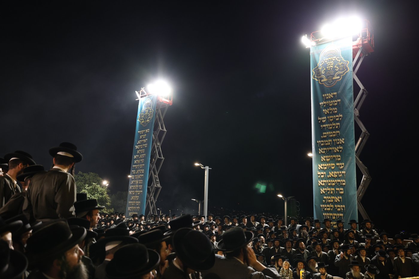האדמו"ר מתולדות אהרן במירון