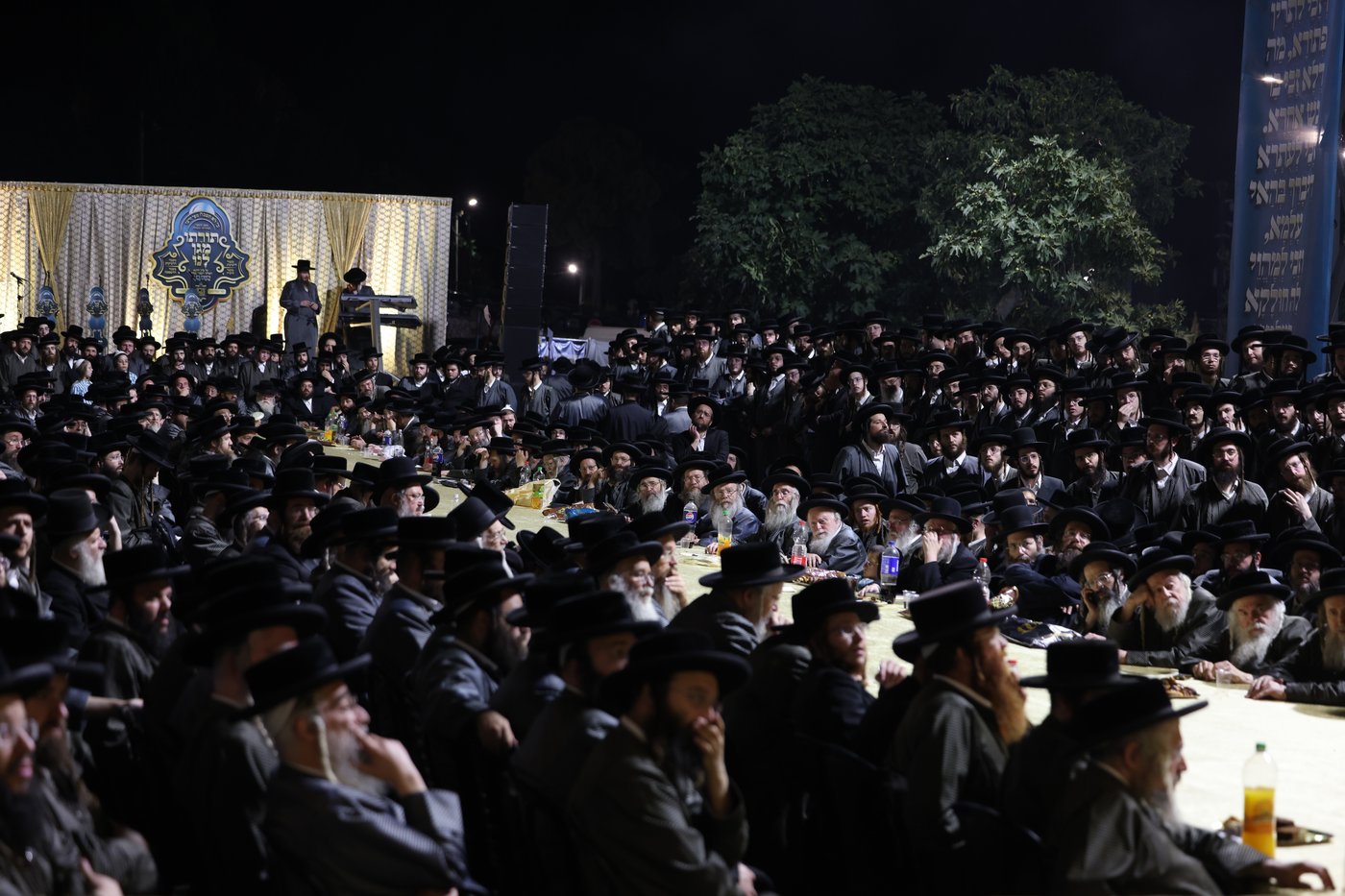 האדמו"ר מתולדות אהרן במירון