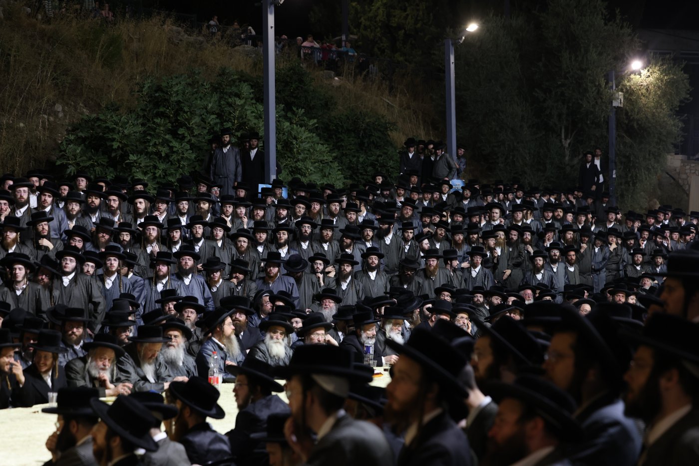 האדמו"ר מתולדות אהרן במירון