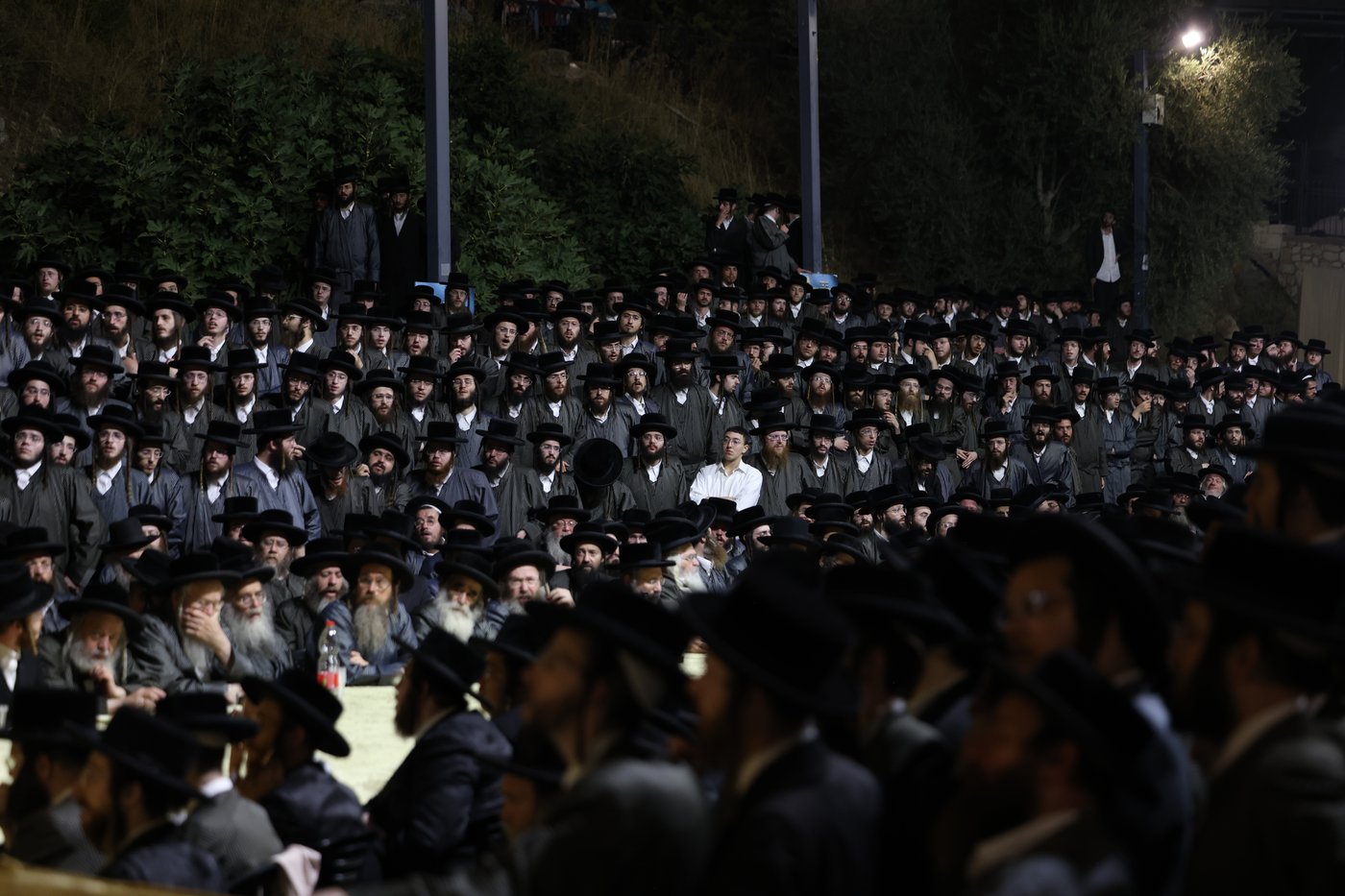האדמו"ר מתולדות אהרן במירון