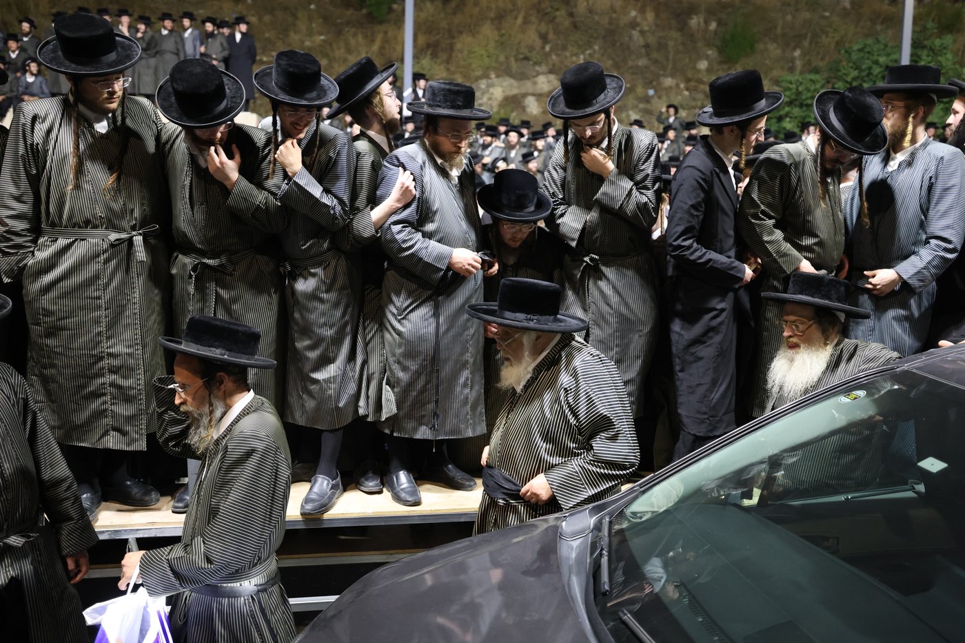האדמו"ר מתולדות אהרן במירון
