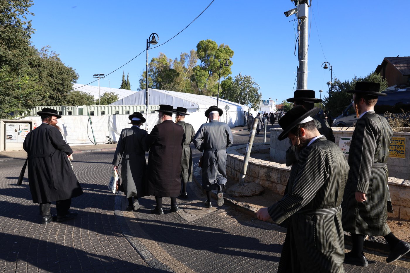האדמו"ר מתולדות אהרן במירון