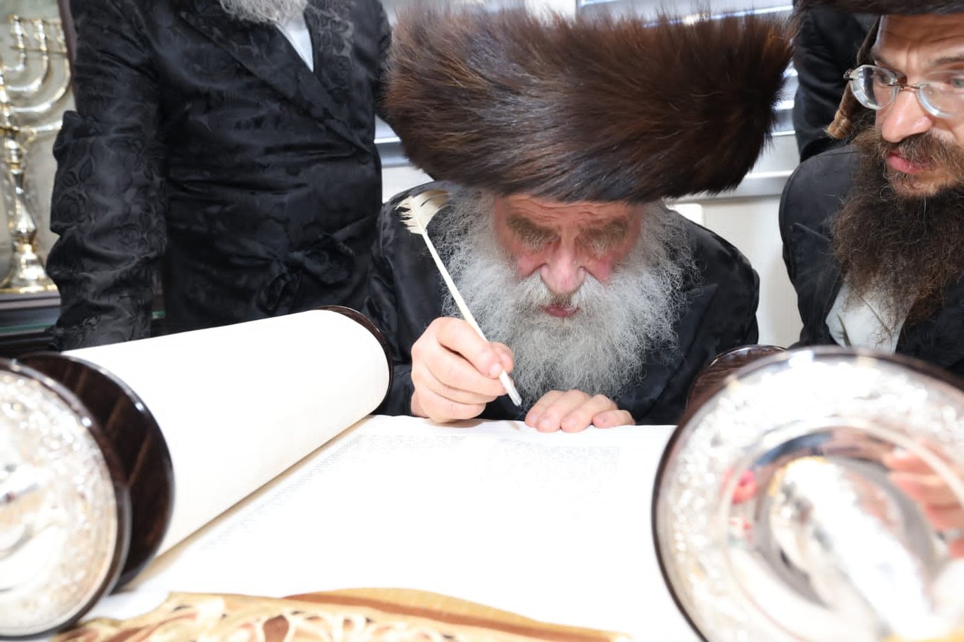 בנוצת אווז: ספר תורה לכבוד אב"ד פולגאר