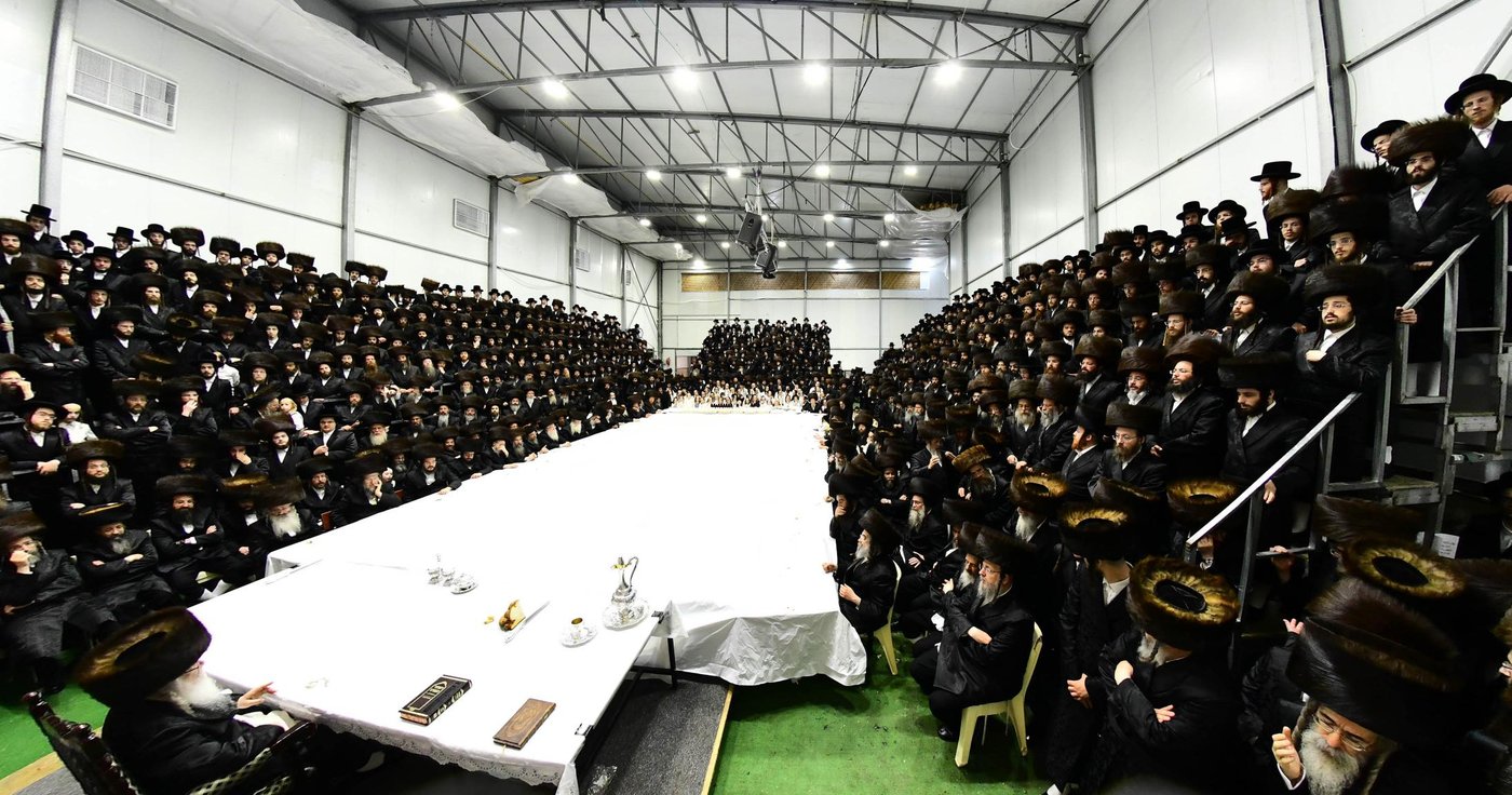 מוצאי ראש השנה בחצר דאראג • צילום: שוקי לרר