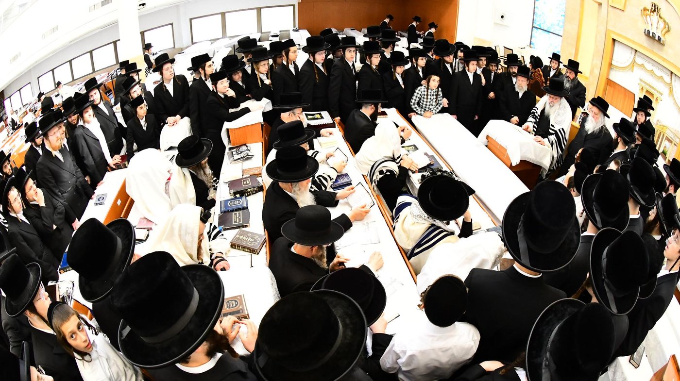 האדמו"ר מנדבורנה שליט"א בהתרת נדרים