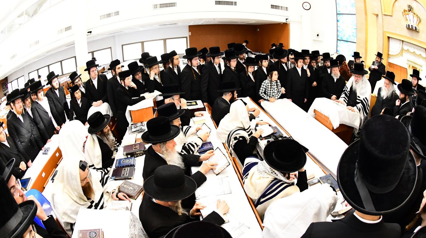 האדמו"ר מנדבורנה שליט"א בהתרת נדרים